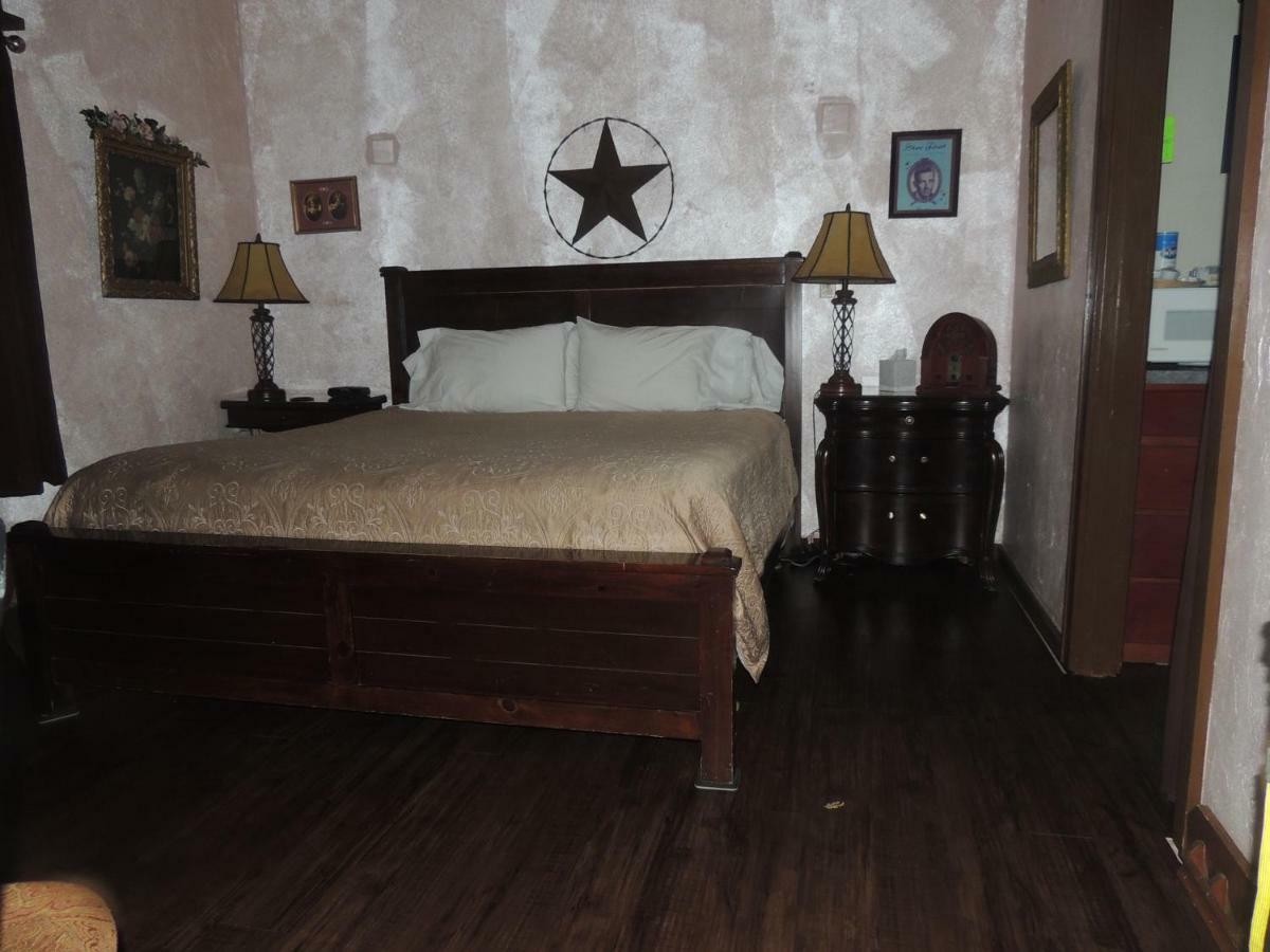 The Whispering Pines Inn Norman Exteriör bild